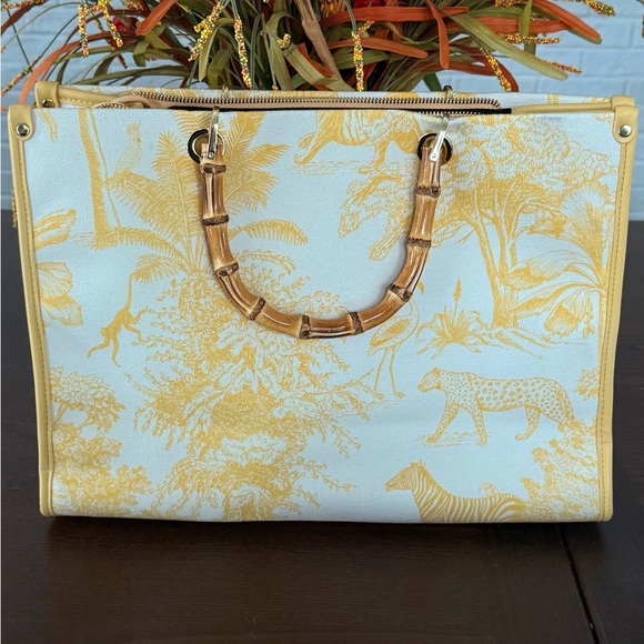 Yellow and White Rive Gauche Tote - Picture 5 of 9